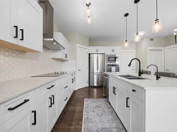 10 E Walgrove Walk SE #412, Calgary, AB T2X 4E3