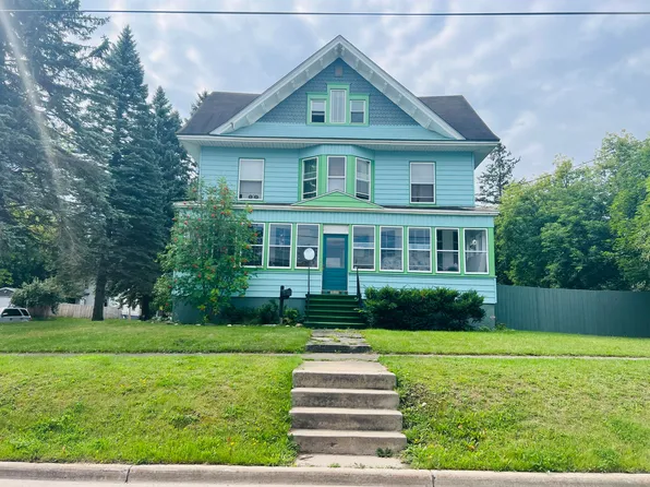 724 Cedar St, Sault Sainte Marie, MI 49783