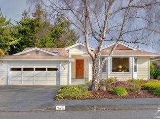221 Ponderosa Ct, Eureka, CA 95503