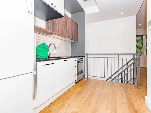 1534 Putnam Avenue image 1 of 13