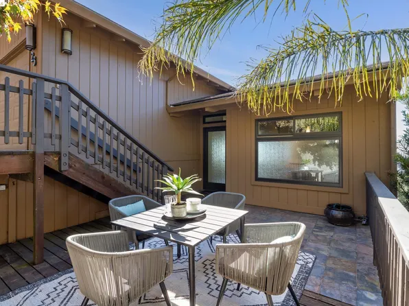 23 Villanova Ln, Oakland, CA 94611