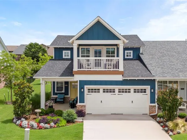 620 Harbor Town Dr, Edmond, OK 73034