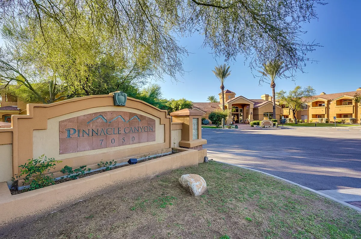 Building Photo - 7050 E Sunrise Dr #10105