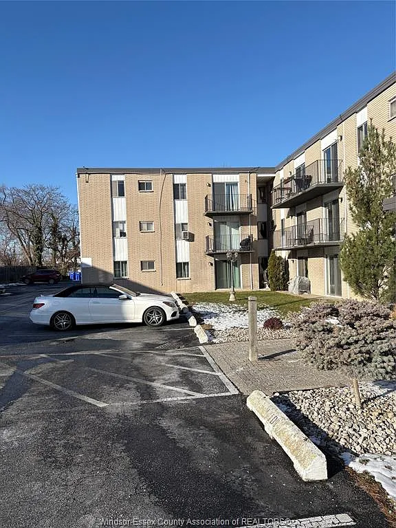 1 bed, $1,459 — Photo 2