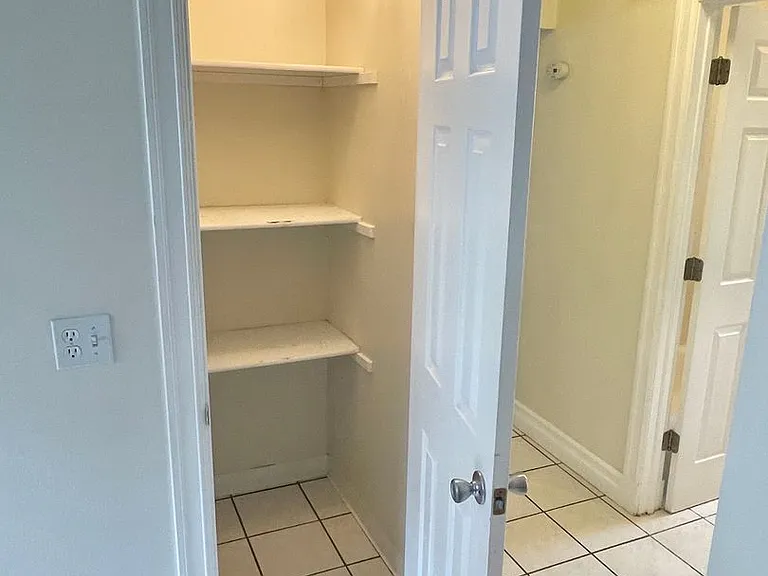 3624 N Albina Ave — Photo 9