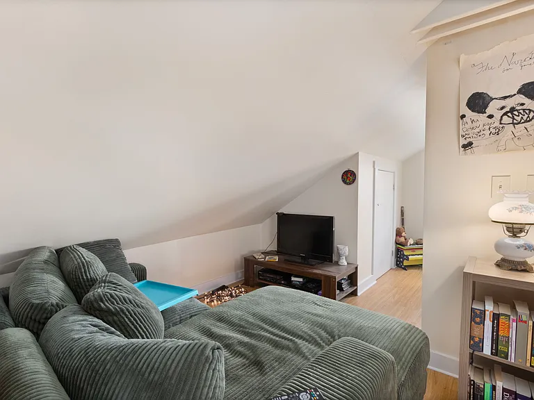 409 Benefit St #3 — Photo 11