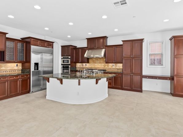 58 Contrada Fiore Dr