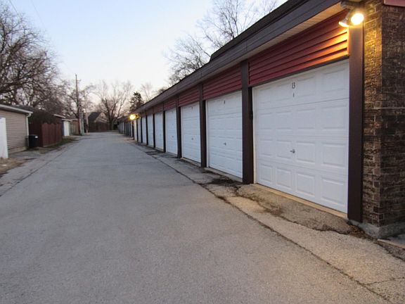 4th image of 18515 Harwood Ave #1D
