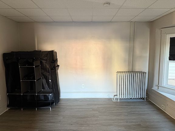 3rd image of 1027 6th Ave APT 1