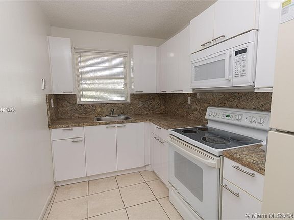 2nd image of 2401 Van Buren St APT 23