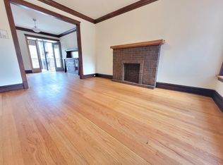 1642 W Addison St #2, Chicago, IL 60613