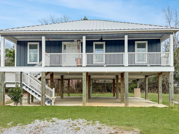 10501 Pin Oak Dr, Biloxi, MS 39532