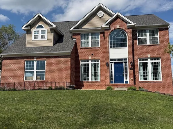 1080 Cranberry Ln W, York, PA 17402