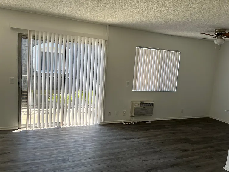 La Fayette Apartments — Photo 7