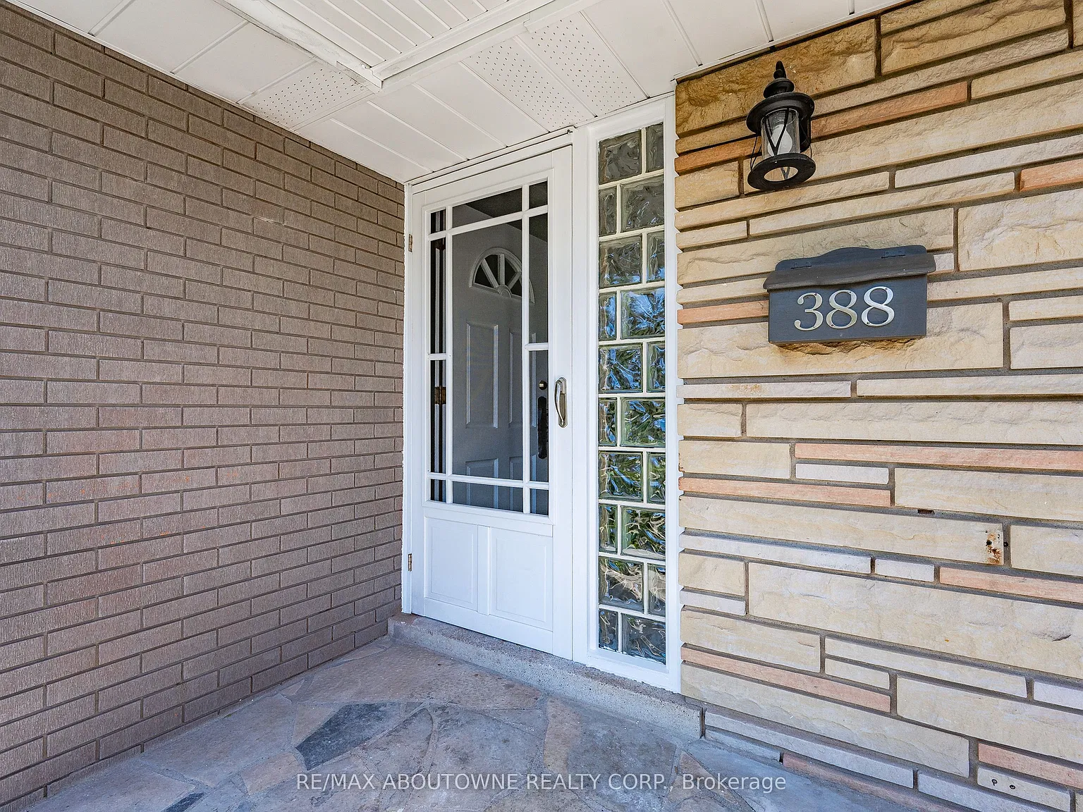 4 bed, $3,750 — Photo 4
