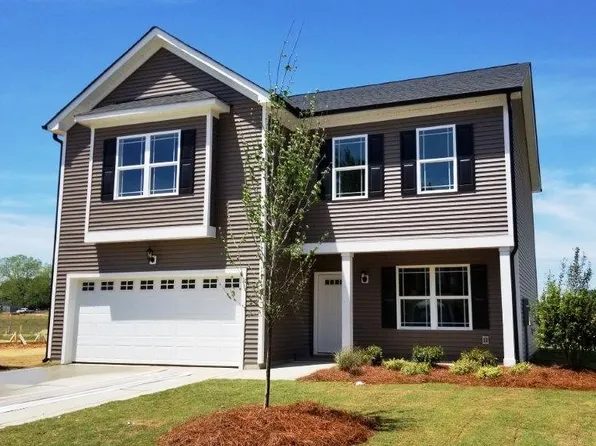 279 National Dr, Clayton, NC 27527