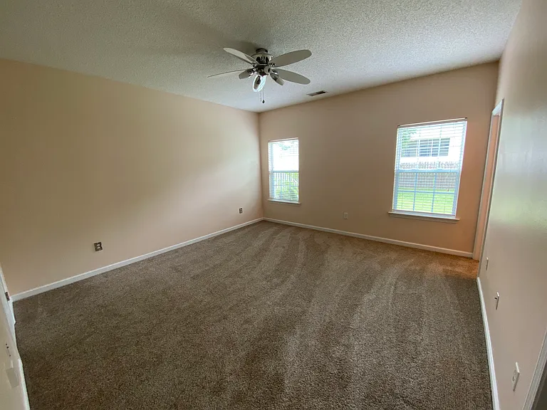 146 Alexander Way — Photo 14