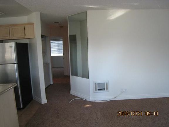 3rd image of 12616 Lakeshore Dr APT 50