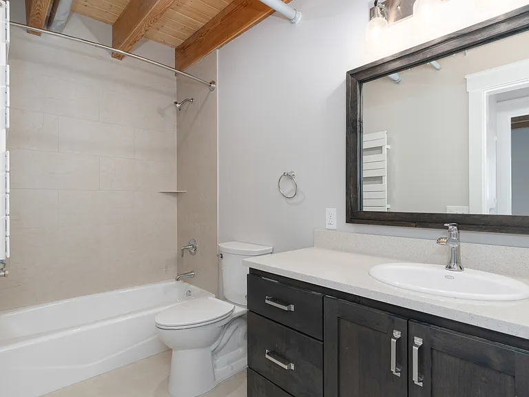 6960 SW Canyon Rd — Photo 6