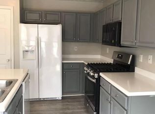 992 Vintage Pointe Dr, Lawrenceville, GA 30044