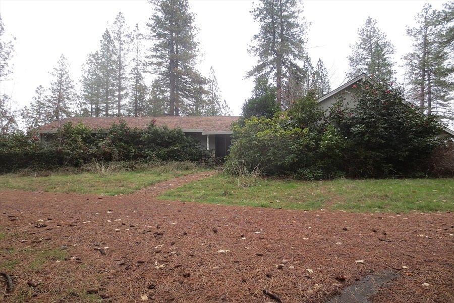 1st image of 15342 Carrie Dr