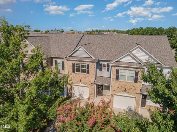 519 Panorama Park Pl, Cary, NC 27519
