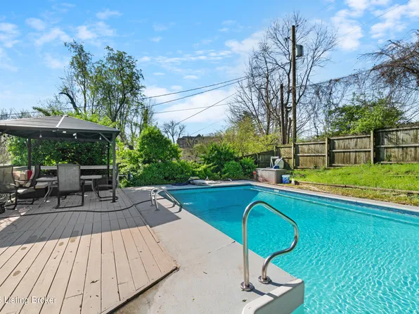 3308 Eagle Pass, Audubon Park, KY 40213