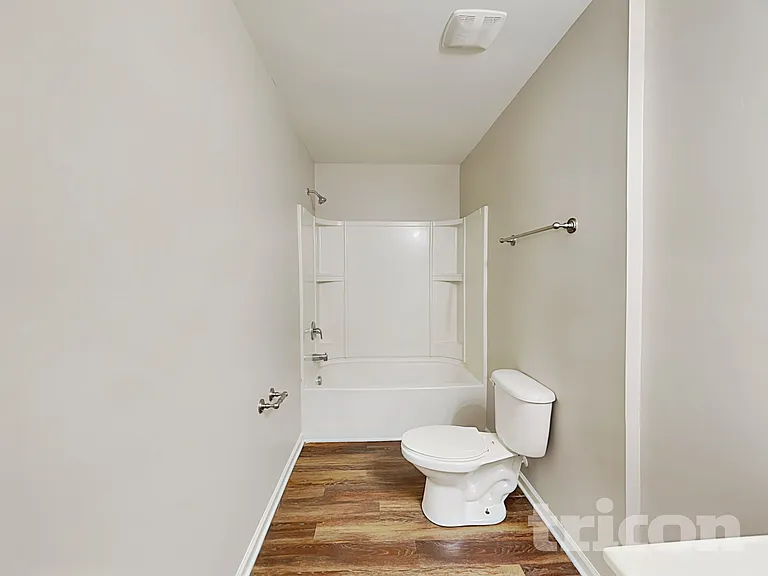 4748 Brewer Dr — Photo 13