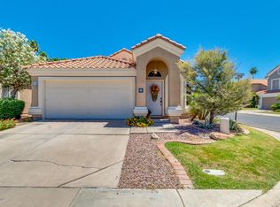 517 S Paradise Dr, Gilbert, AZ 85233