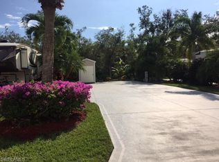 1366 Diamond Lake Cir, Naples, FL 34114