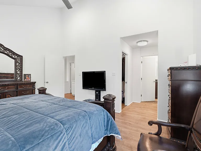 231 Paseo Bernal — Photo 20