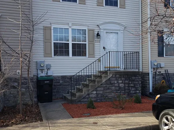 260 S Charles St, Strasburg, VA 22657