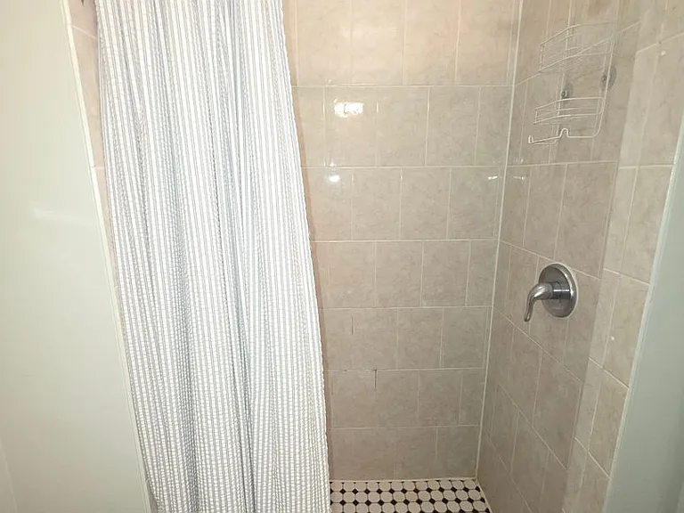 3220 Wisconsin Ave NW — Photo 28