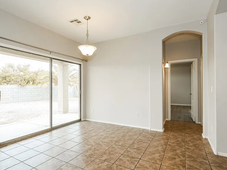 9849 W Horse Thief Pass — Photo 5
