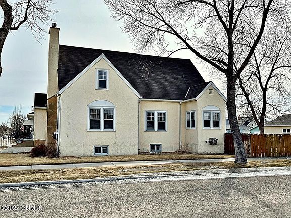 5th image of 721 3rd Ave E