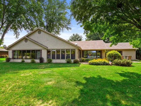 N9169 Otter LANE, Neshkoro, WI 54960