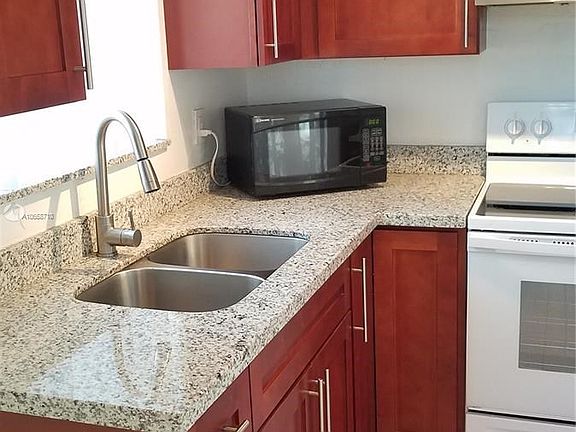 3rd image of 1231 NE 23rd Ave APT 4