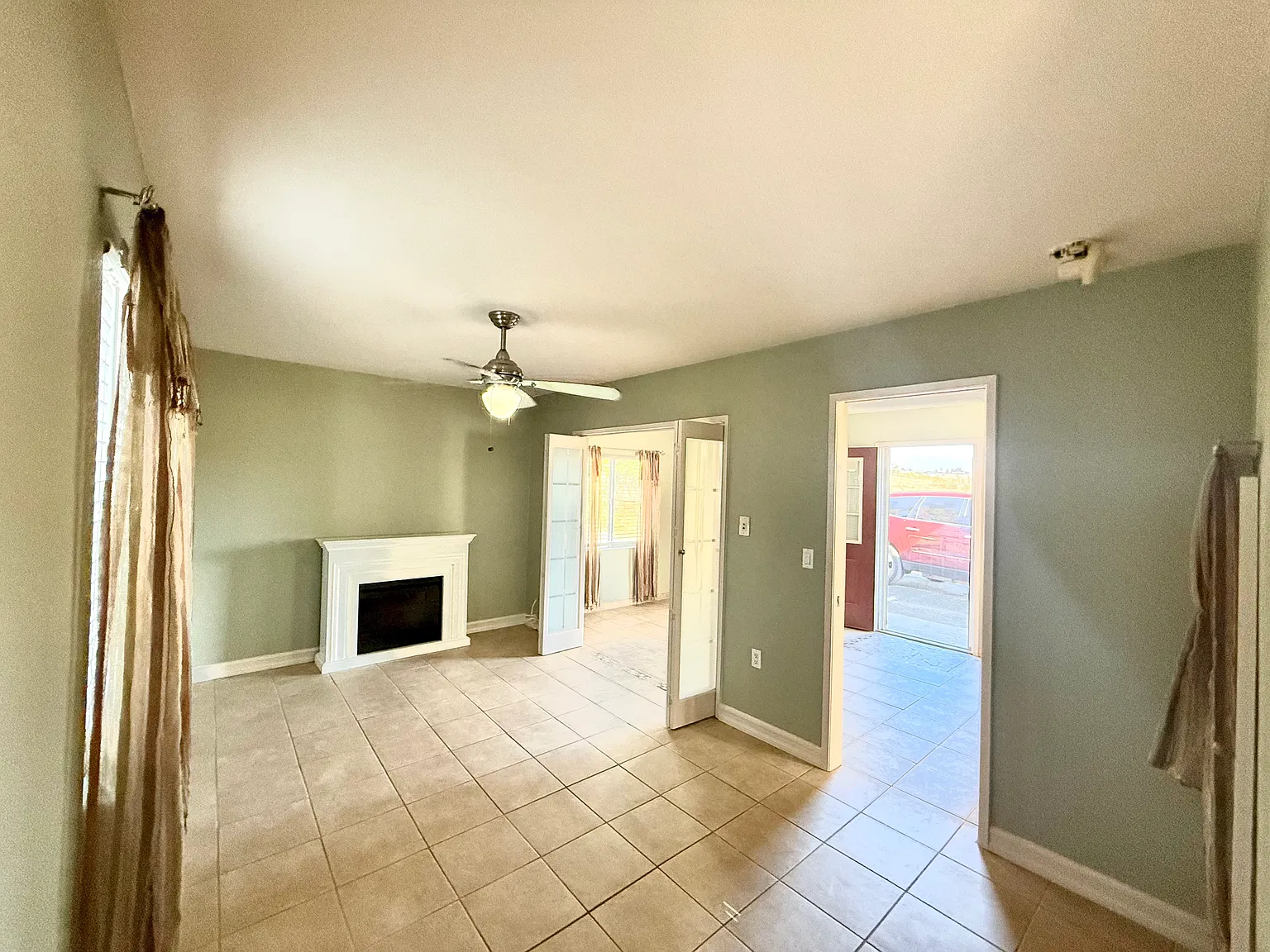 6774 W Lilac Rd — Photo 2