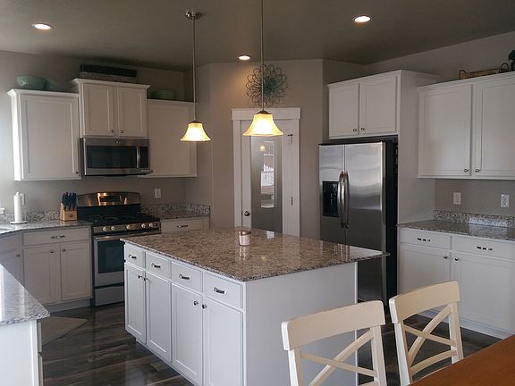 Gourmet Kitchen