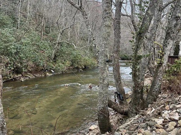656 Hidden Valley Rd, Sparta, NC 28675