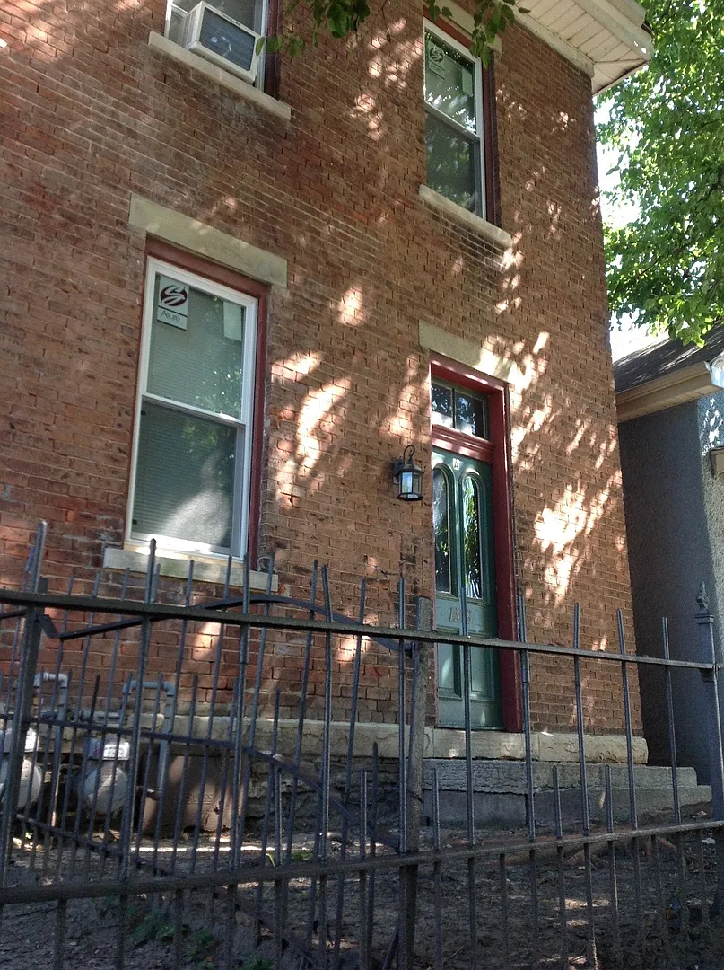 The Green Door — Photo 1