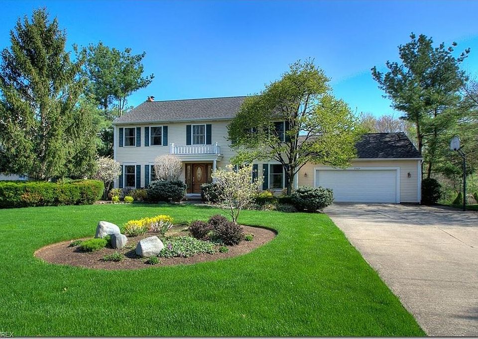 1st image of 33409 Seneca Dr
