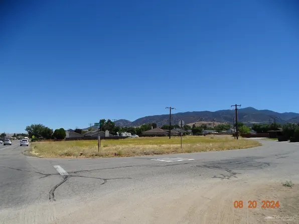 21609 Golden Hills Blvd #142, Tehachapi, CA 93561