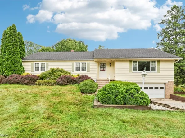 3837 Brookside Dr, Barberton, OH 44203