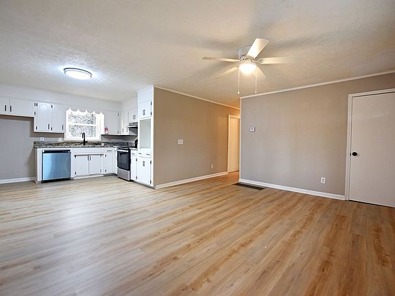 5th image of 21 River Road Dr