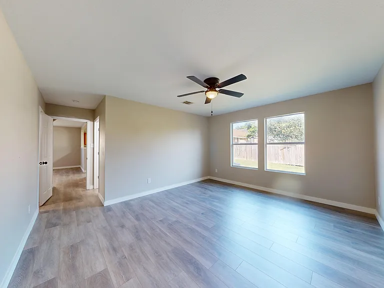 145 S Willow Way — Photo 30