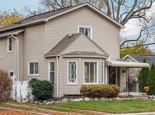 820 Cherokee Ave, Royal Oak, MI