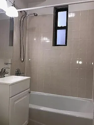 Rented by R New York | media 3