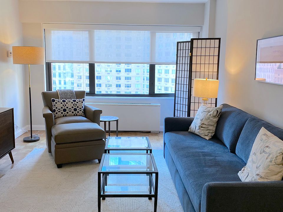 1st image of 20 W 64th St APT 20S