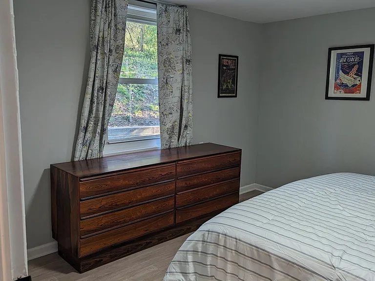 918 Gertrude Ave — Photo 16